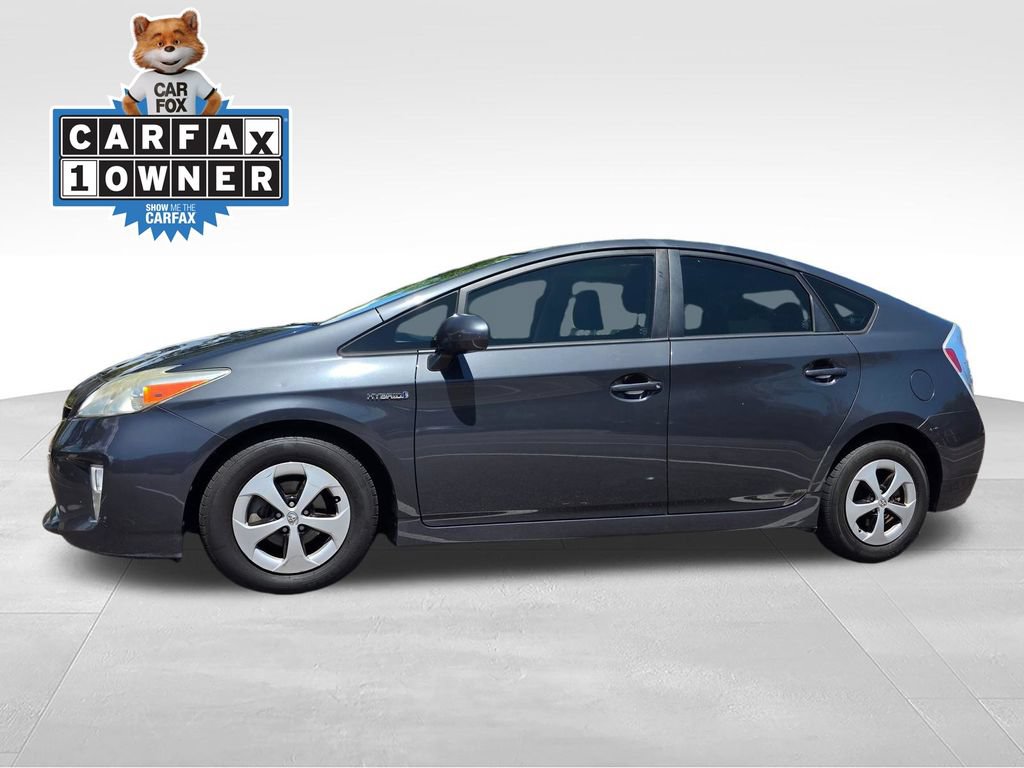 Used 2015 Toyota Prius Three w/ Solar Roof Package FWD image 3