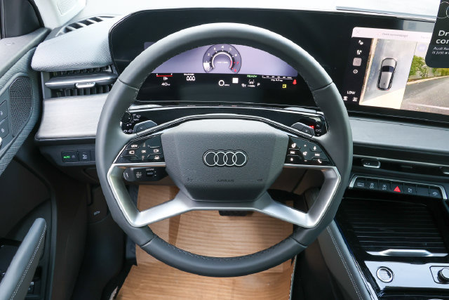 New 2026 Audi Q3 quattro 2.0T AWD/4WD image 9