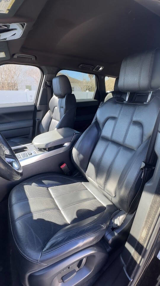 Used 2014 Land Rover Range Rover Sport SE image 10