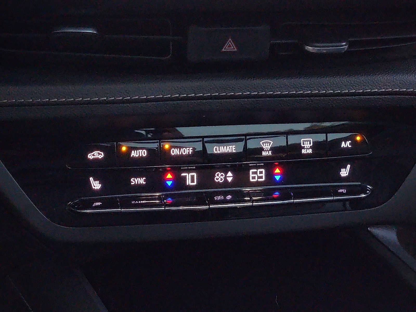 Used 2023 Buick Envision Essence w/ Sport Touring Package image 16