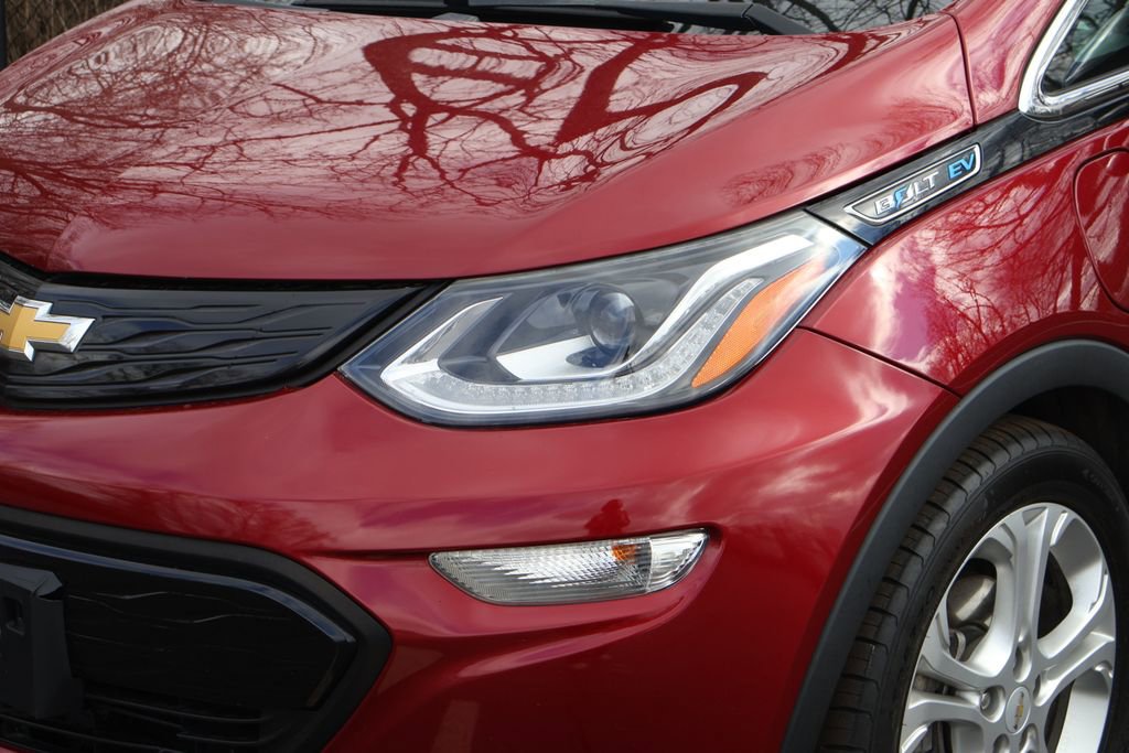 Used 2021 Chevrolet Bolt LT image 3