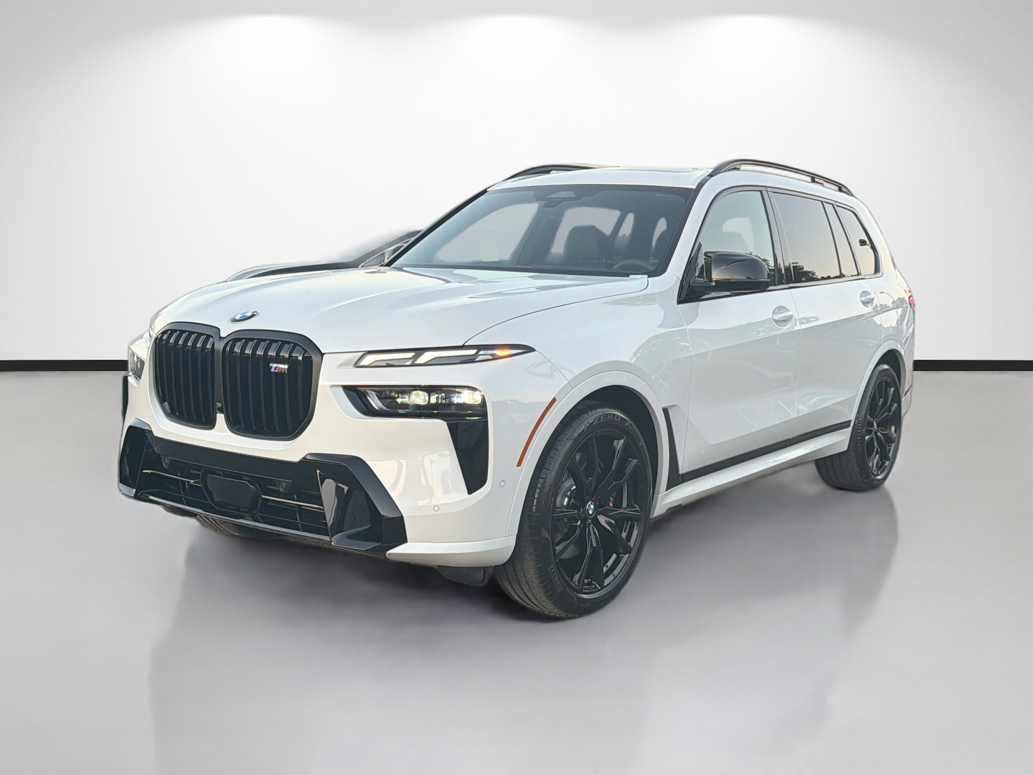 New 2026 BMW X7 M60i w/ Climate Comfort Package image 7