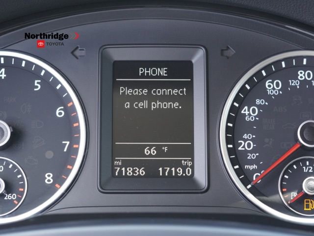 Used 2017 Volkswagen Tiguan Limited w/ Premium Package image 19