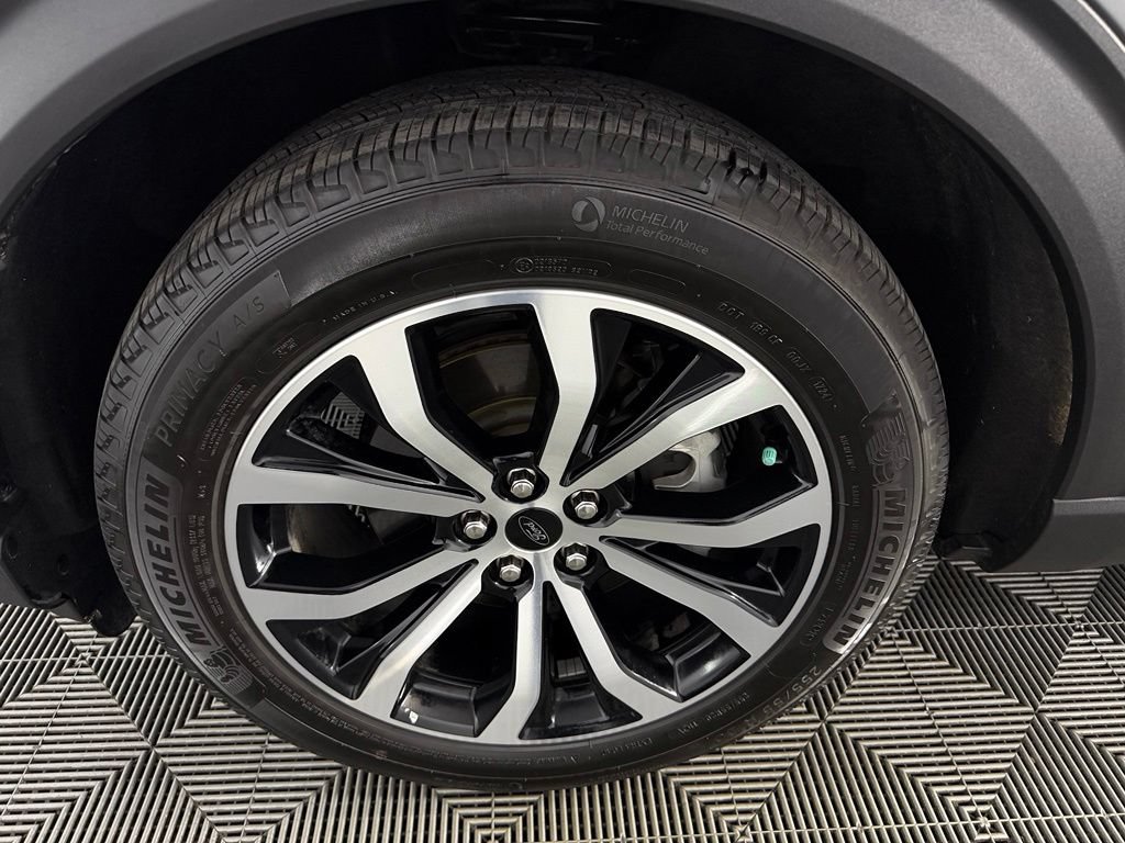 Used 2025 Ford Explorer ST-Line RWD image 12
