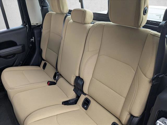 Certified 2023 Jeep Gladiator Sport image 18