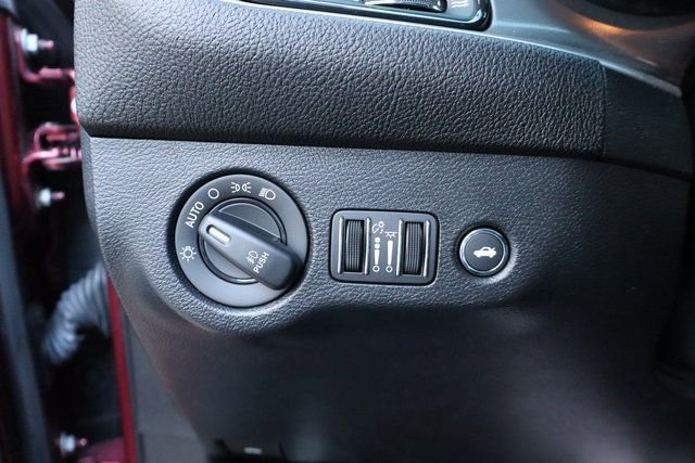 Used 2022 Dodge Challenger R/T Scat Pack w/ Driver Convenience Group RWD image 14