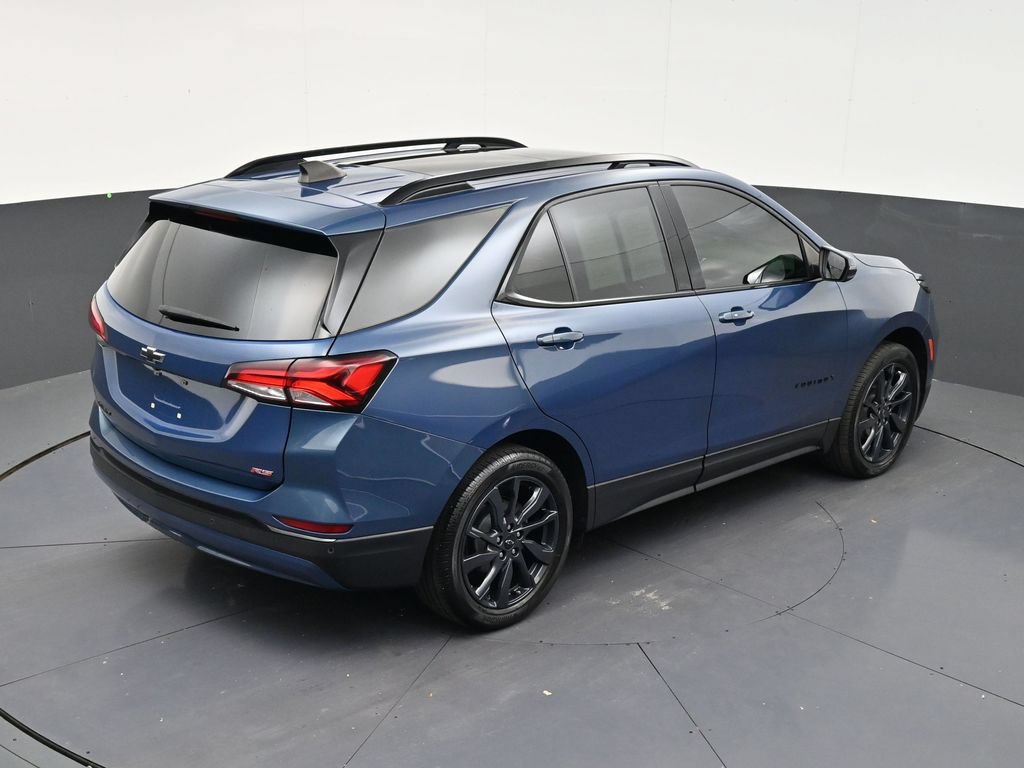 Used 2024 Chevrolet Equinox RS w/ RS Leather Package FWD image 17