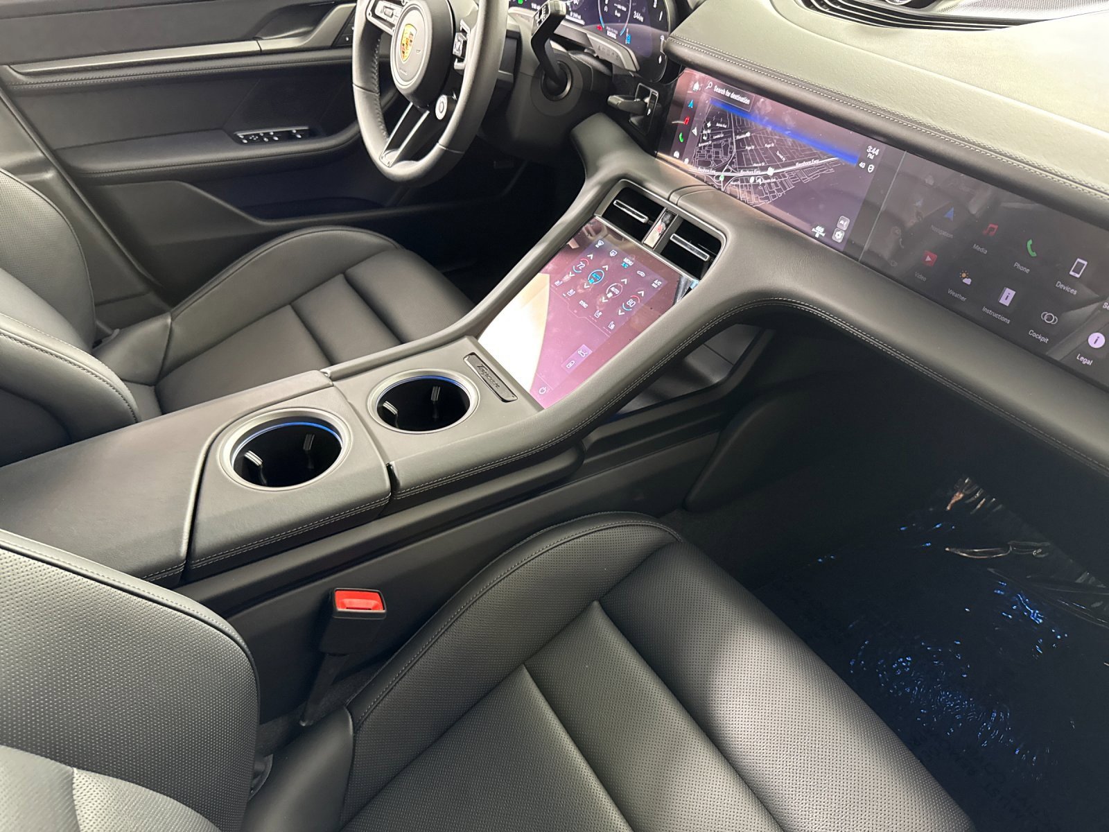 Used 2025 Porsche Taycan 4S image 17