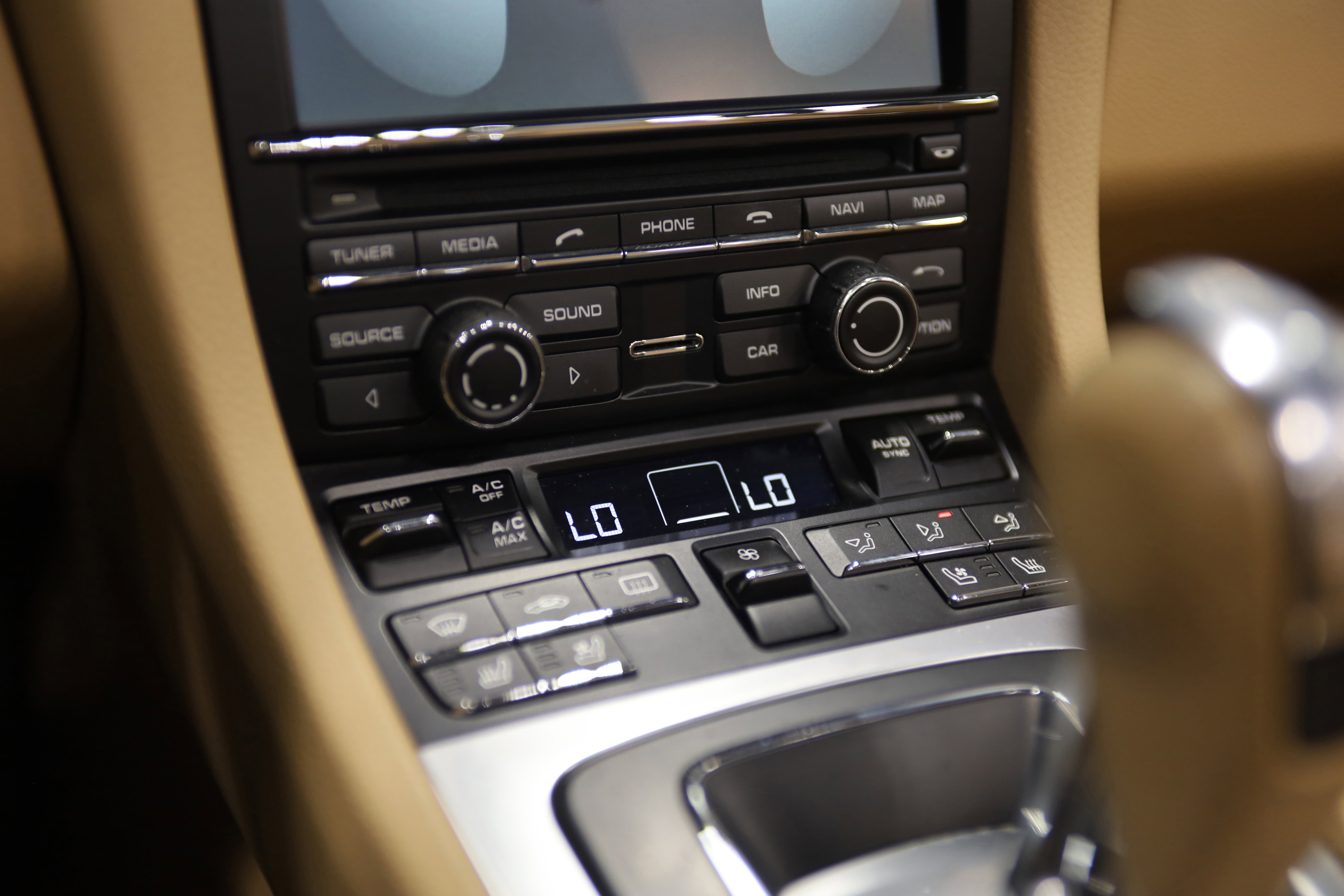 Used 2015 Porsche Boxster S image 31