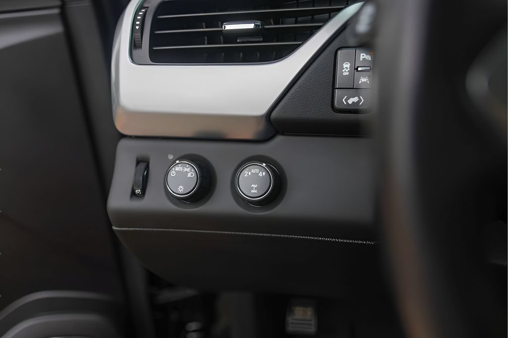 Used 2020 Chevrolet Tahoe LT AWD/4WD image 18