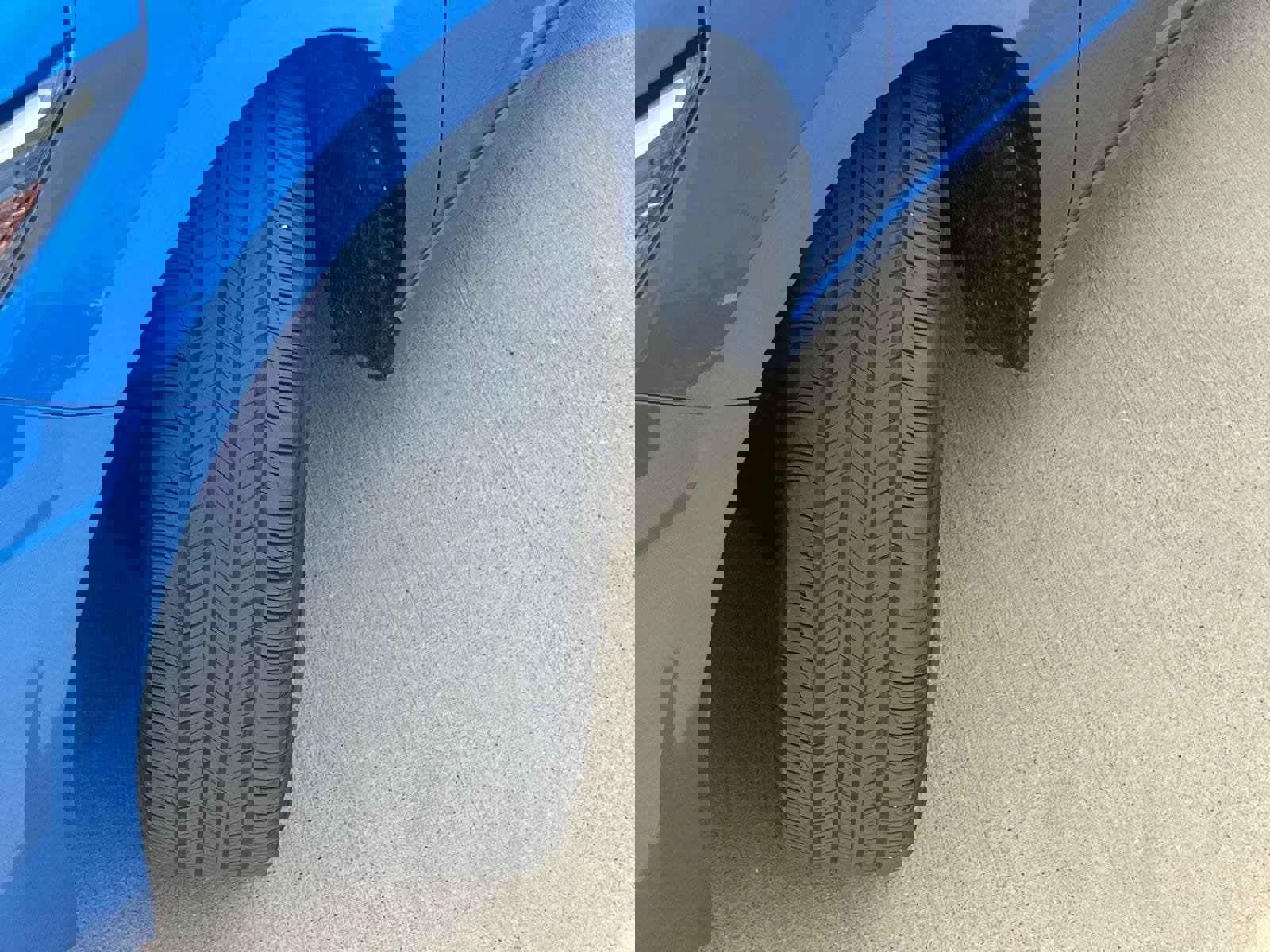 Used 2025 Nissan Sentra SV image 9