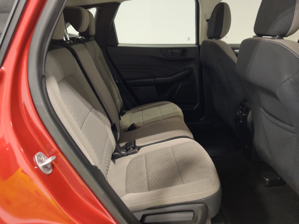 Used 2022 Ford Escape SE w/ Cold Weather Package image 19