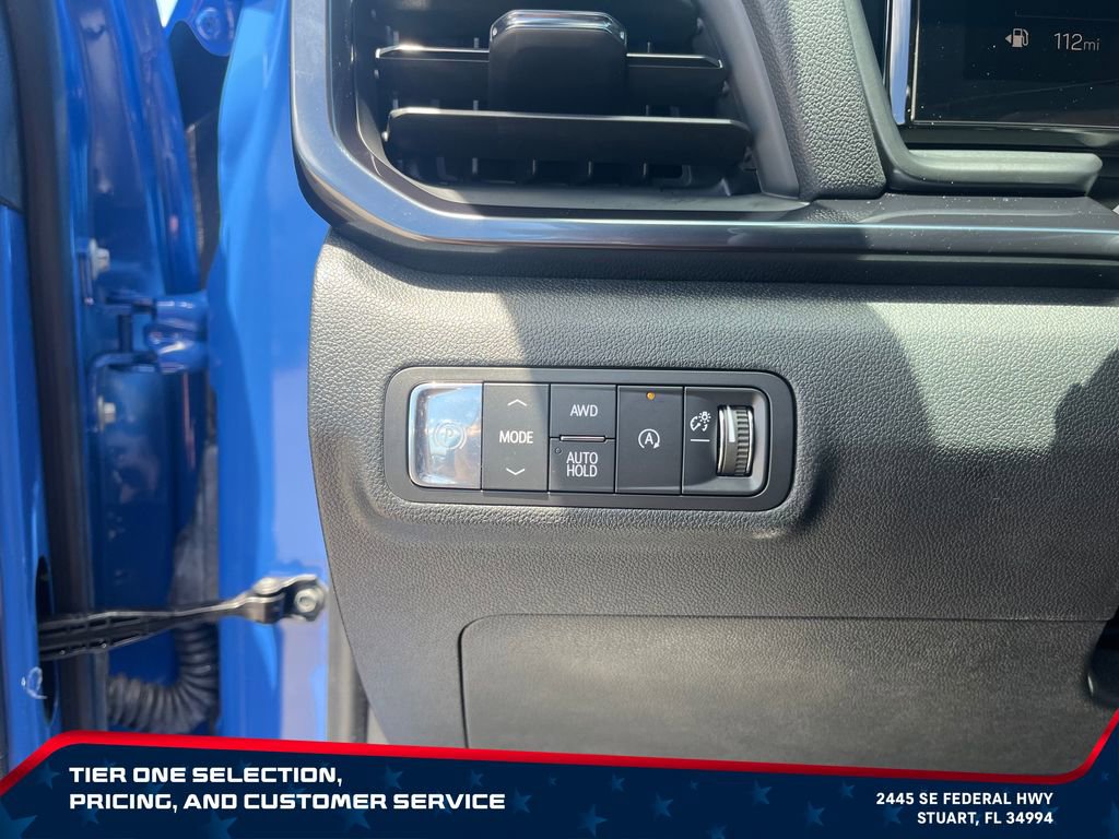Used 2026 GMC Terrain AT4 w/ Convenience Package III AWD/4WD image 24