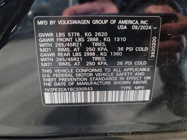 Used 2025 Volkswagen Atlas Cross Sport SEL Premium R-Line AWD/4WD image 17