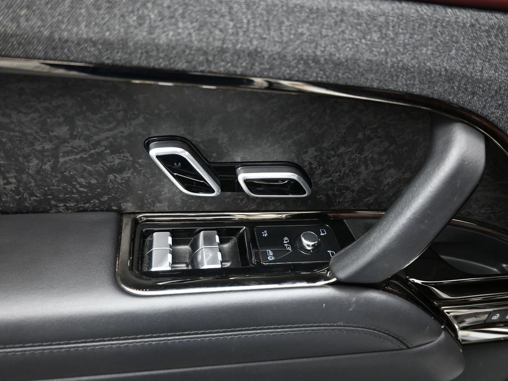 Used 2023 Land Rover Range Rover Sport SE Dynamic image 9