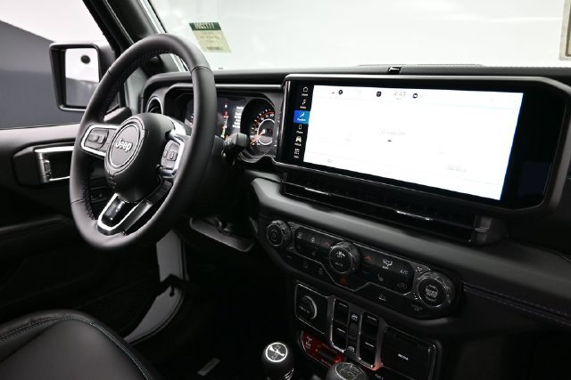 New 2026 Jeep Gladiator Sport AWD/4WD image 13
