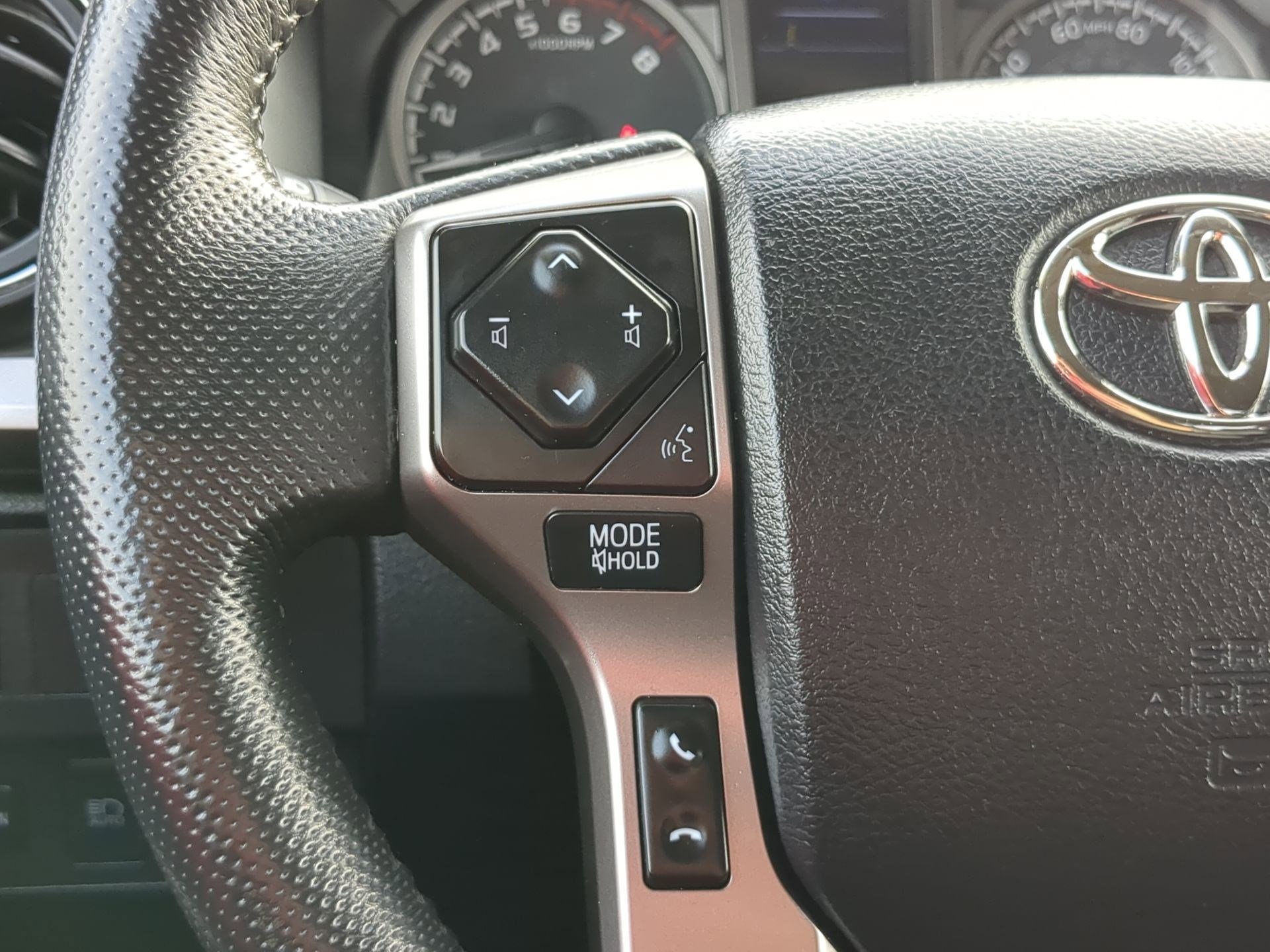 Used 2023 Toyota Tacoma SR5 image 17