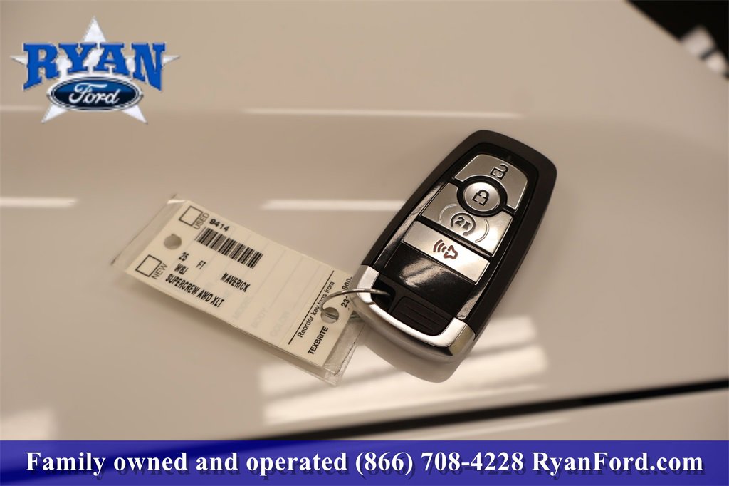 New 2025 Ford Maverick XLT w/ XLT Luxury Package image 32