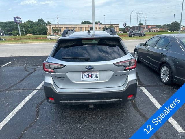 Used 2025 Subaru Outback Onyx Edition AWD/4WD image 4
