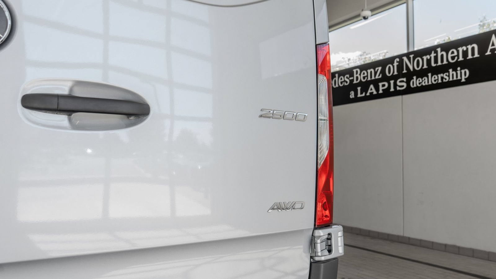 Used 2025 Mercedes-Benz Sprinter 2500 image 24