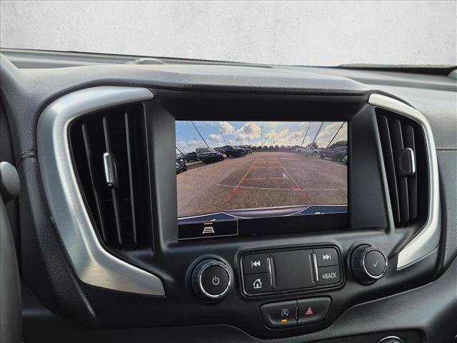 Used 2024 GMC Terrain SLT AWD/4WD image 11