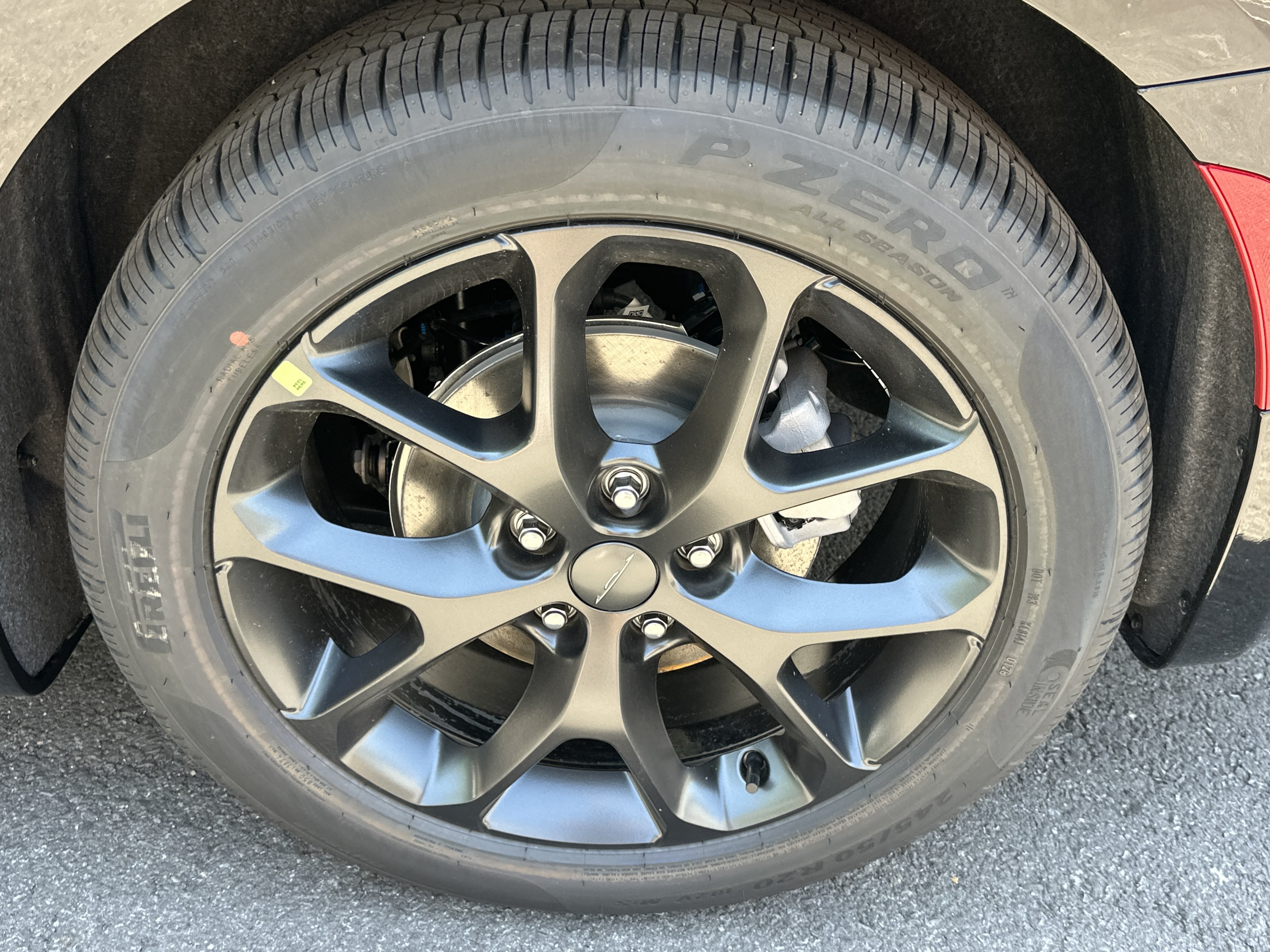 New 2027 Chrysler Pacifica Limited FWD image 35