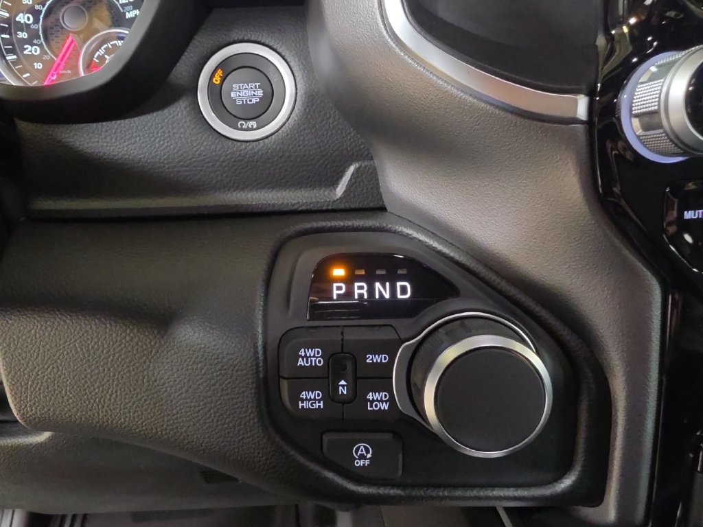 New 2026 RAM 1500 4x4 Crew Cab image 22