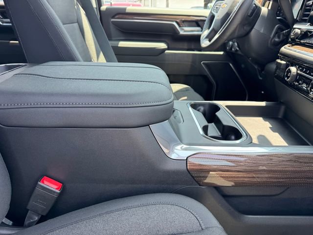 New 2026 Chevrolet Silverado 2500 LT w/ All Star Edition AWD/4WD image 7
