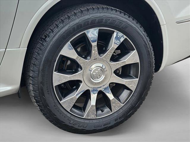 Used 2017 Buick Enclave Premium w/ Enclave Sport Touring Edition image 21