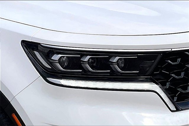 Used 2023 Kia Sorento SX Prestige image 27