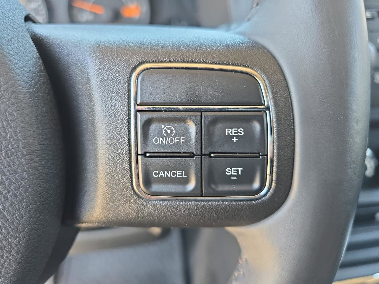 Used 2015 Jeep Patriot High Altitude AWD/4WD image 24