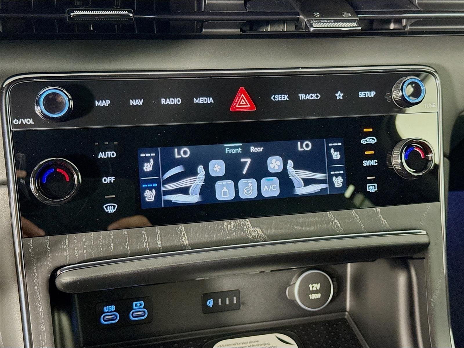 New 2026 Genesis GV80 3.5T Prestige AWD/4WD image 18