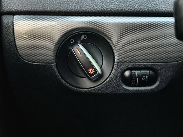 Used 2017 Volkswagen Jetta SE image 37