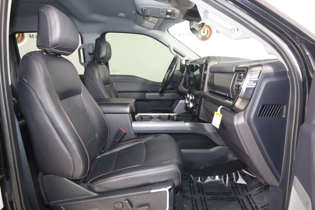 Used 2023 Ford F250 Lariat w/ Lariat Ultimate Package AWD/4WD image 12