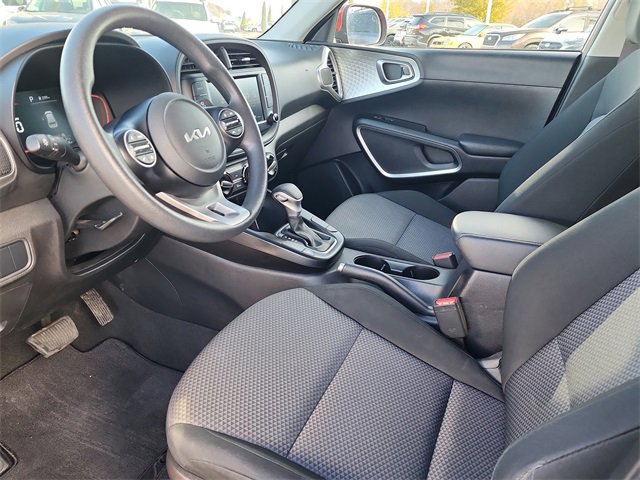 Used 2024 Kia Soul LX w/ Option Group 015 image 12