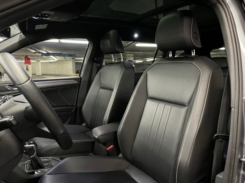 Used 2022 Volkswagen Tiguan SE R-Line AWD/4WD image 20