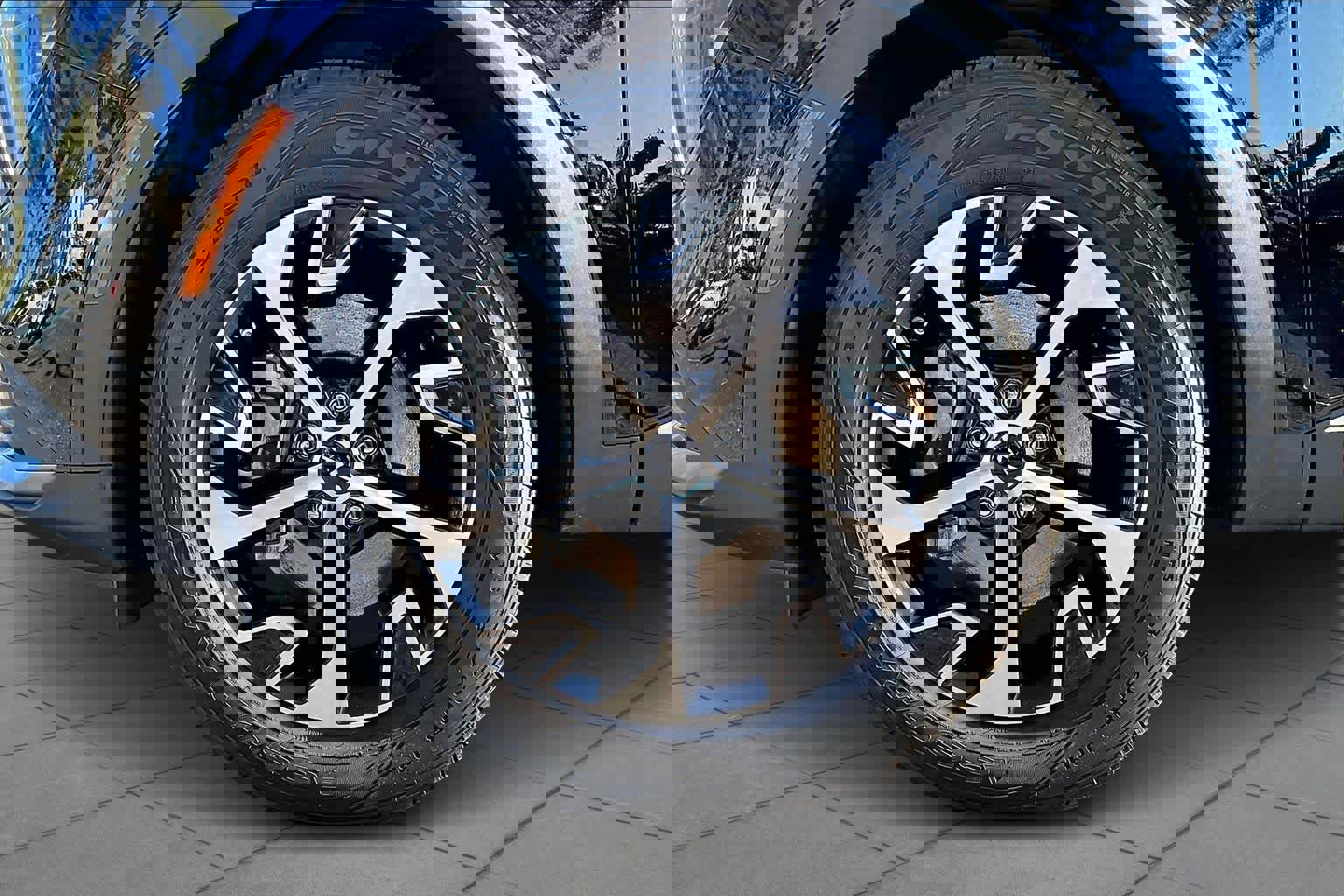 Used 2023 Kia Sportage EX image 10