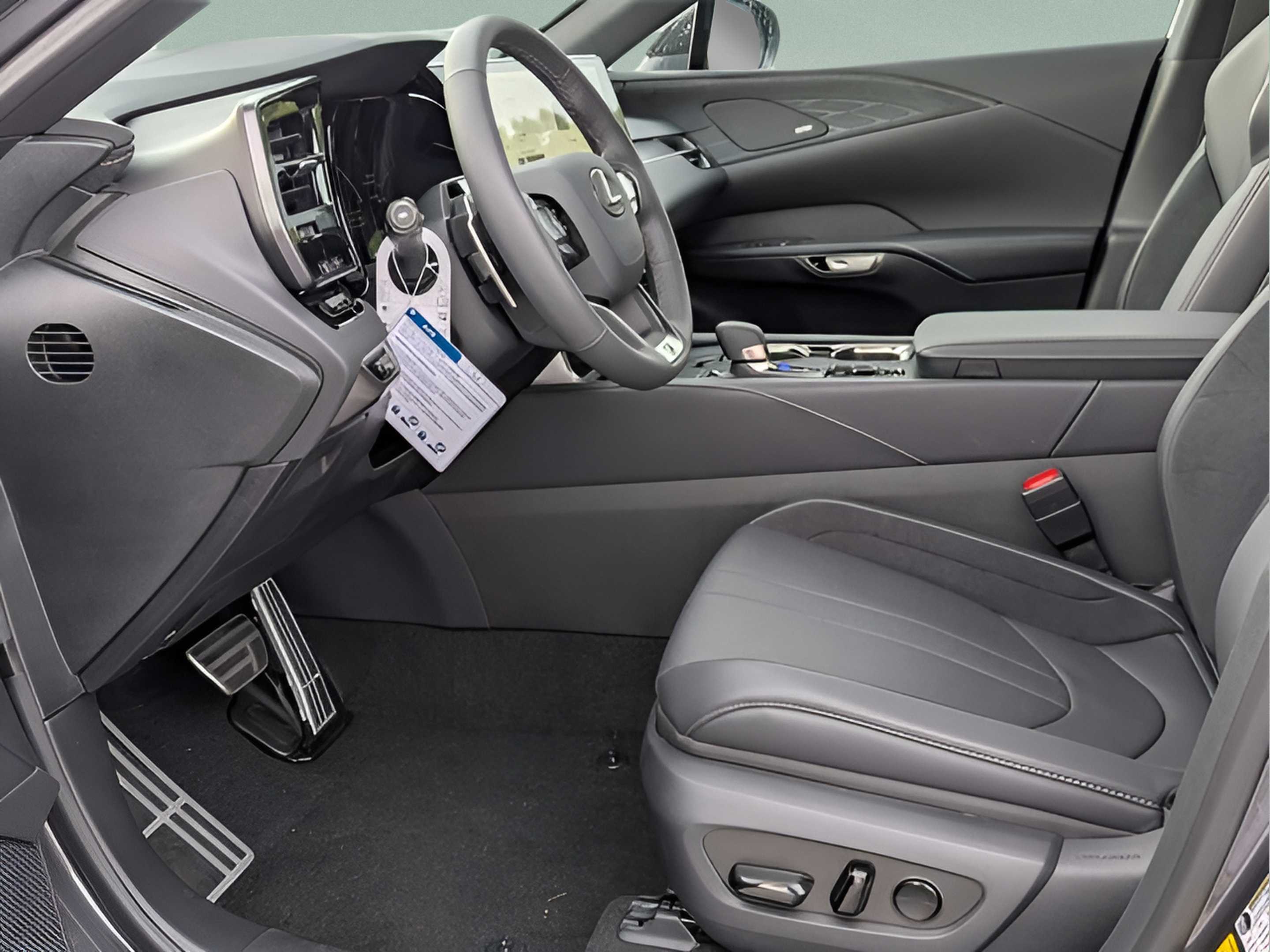 New 2026 Lexus RX 500h F Sport w/ Appearance Package AWD/4WD image 10