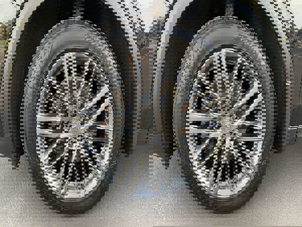 Used 2024 Acura MDX SH-AWD w/ Advance Package image 11