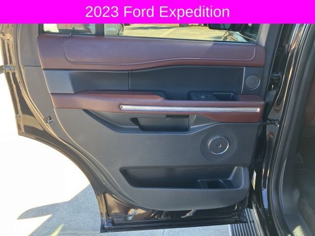 Used 2023 Ford Expedition Limited image 22