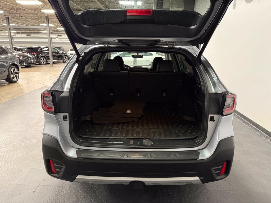 Used 2022 Subaru Outback Limited XT AWD/4WD image 15