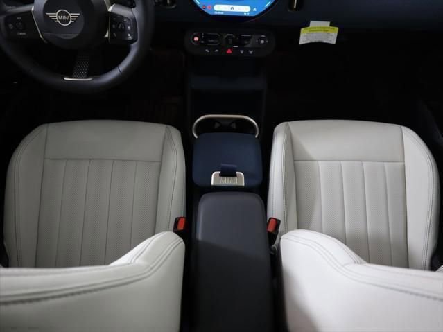New 2026 MINI Cooper Countryman S w/ Comfort Package Max image 16