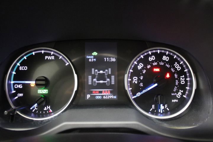 Used 2021 Toyota RAV4 LE image 41