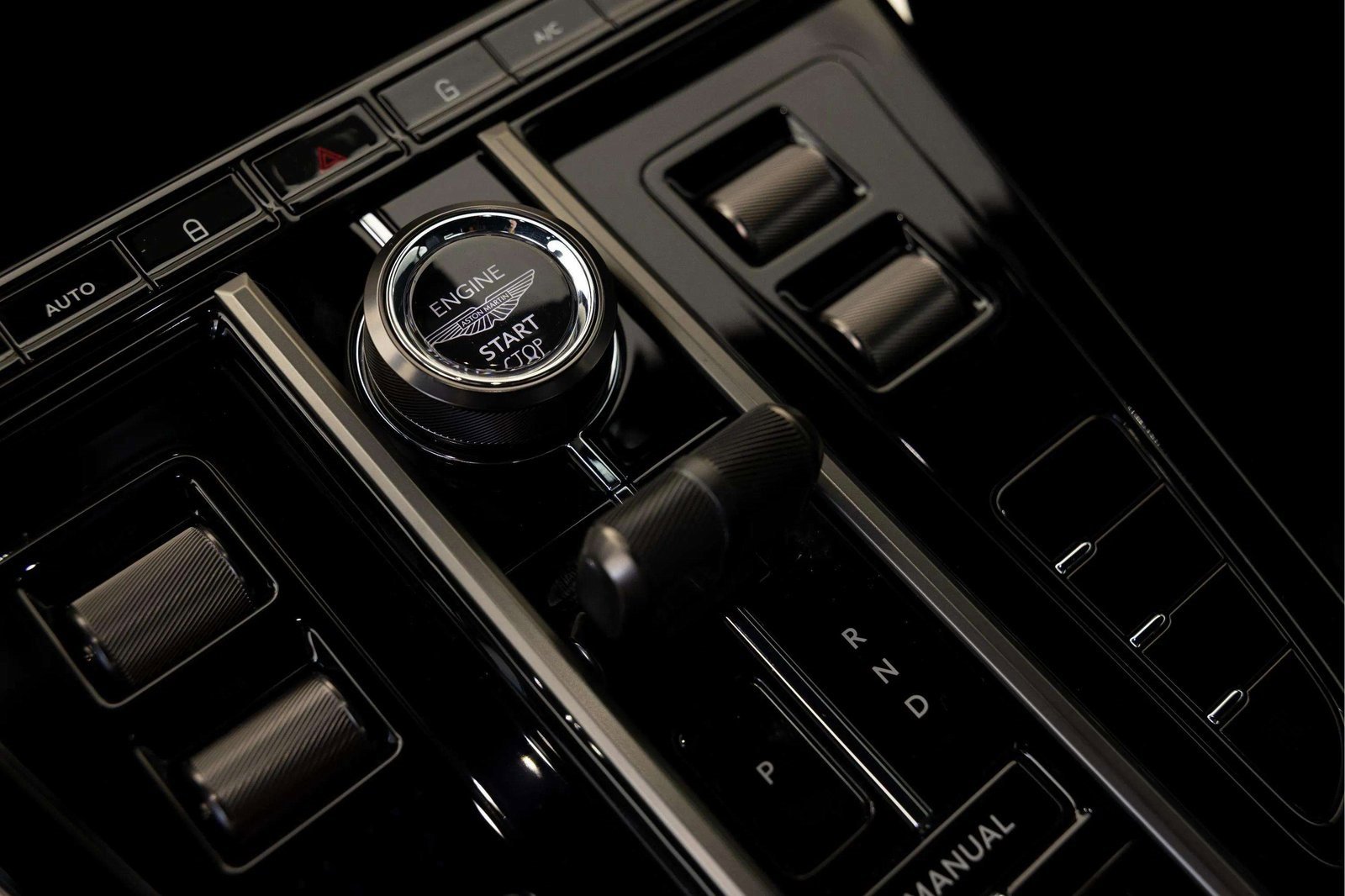 New 2026 Aston Martin V8 Vantage Coupe image 36