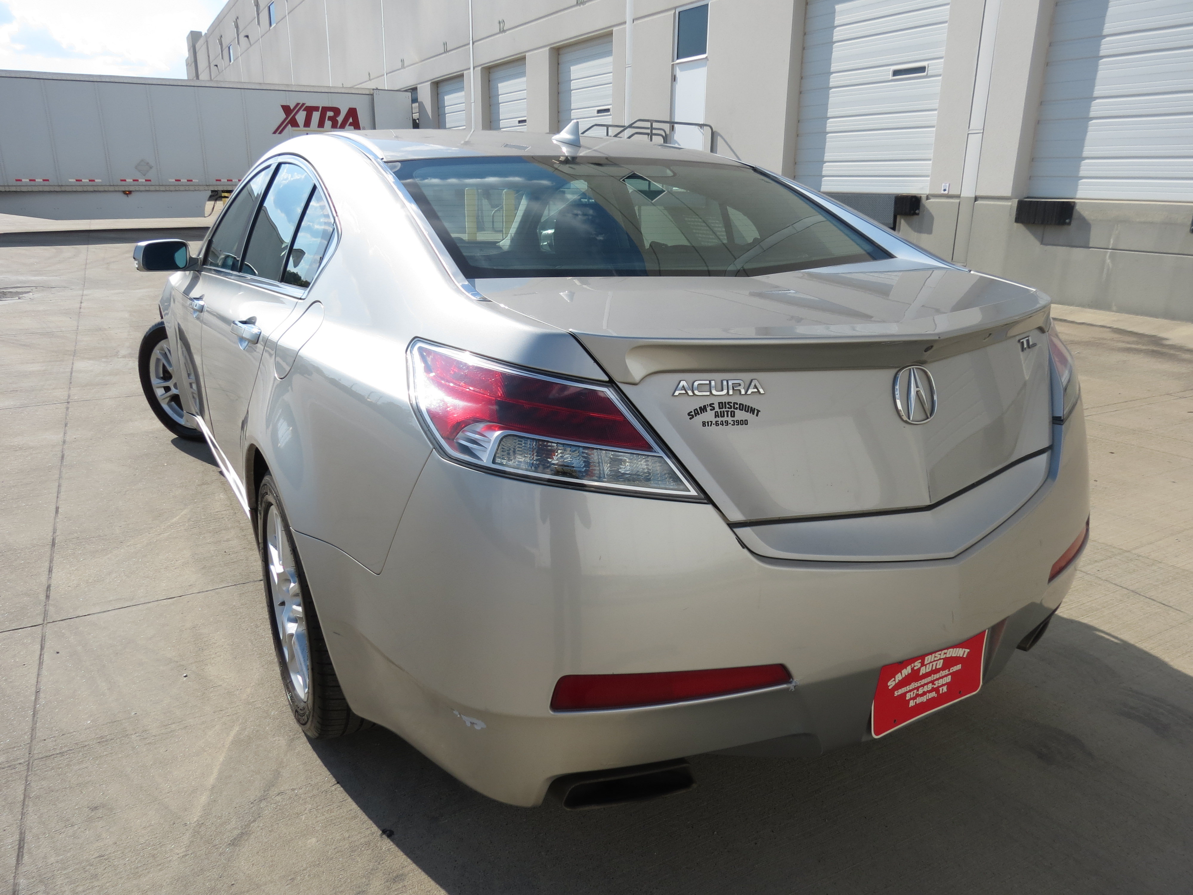 Used 2011 Acura TL w/ Technology Package FWD image 3