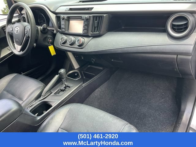 Used 2018 Toyota RAV4 LE FWD image 16