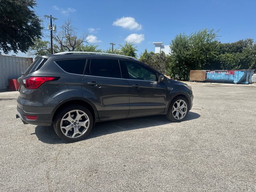 Used 2019 Ford Escape Titanium FWD image 10
