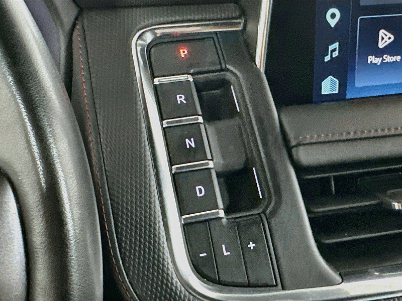 Used 2024 Chevrolet Suburban RST w/ Luxury Package AWD/4WD image 18