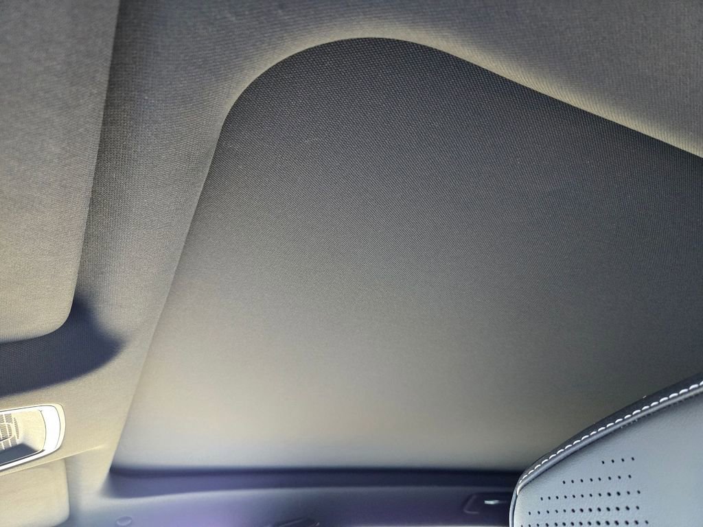 Certified 2025 Cadillac Lyriq Luxury w/ LPO, Floor Liner Package image 9