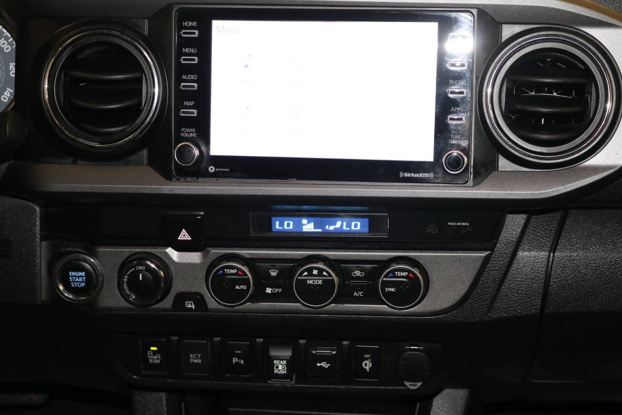Used 2022 Toyota Tacoma TRD Off-Road image 47